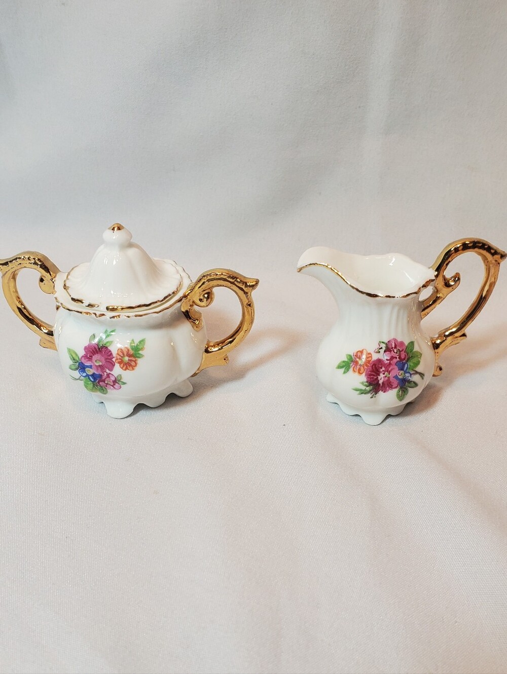 Miniature Vtg White Porcelain Floral Creamer & Sugar Set with Gold Trim Display